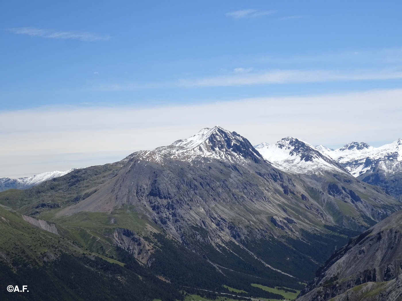 Il Piz Turettas visto dalla Cima del Serraglio