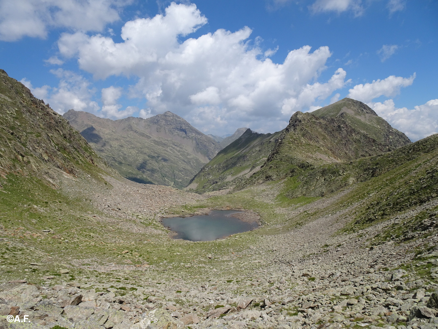 Il Lago di Seccia visto dal colle omonimo