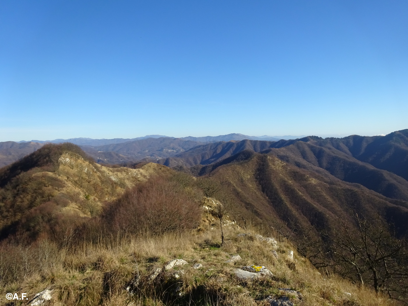 Panorama verso est dal Monte Bano