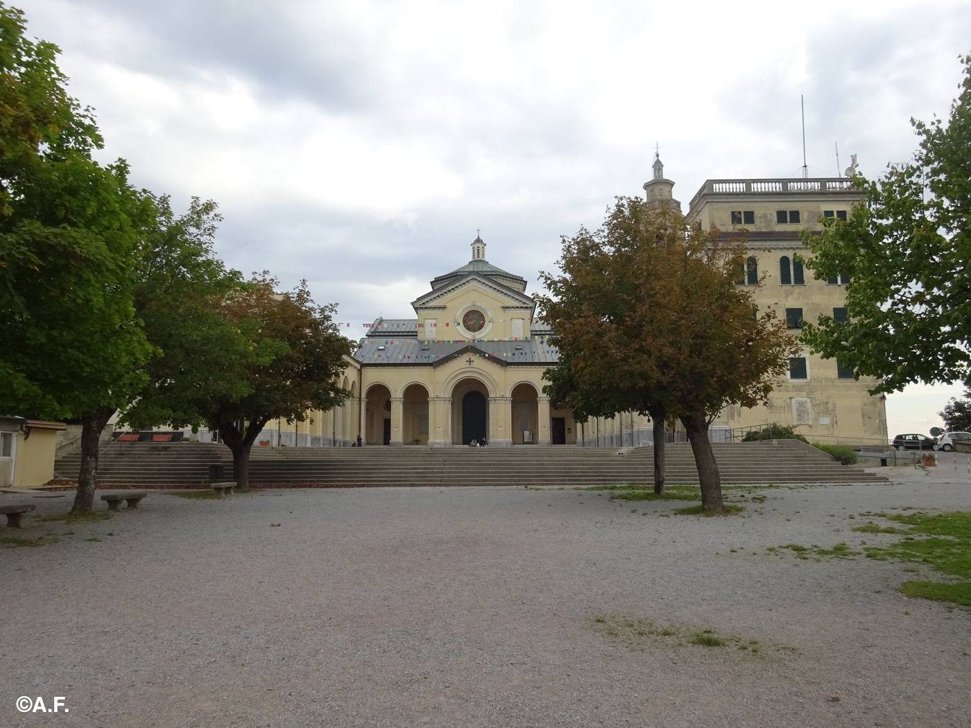Il Santuario della Guardia