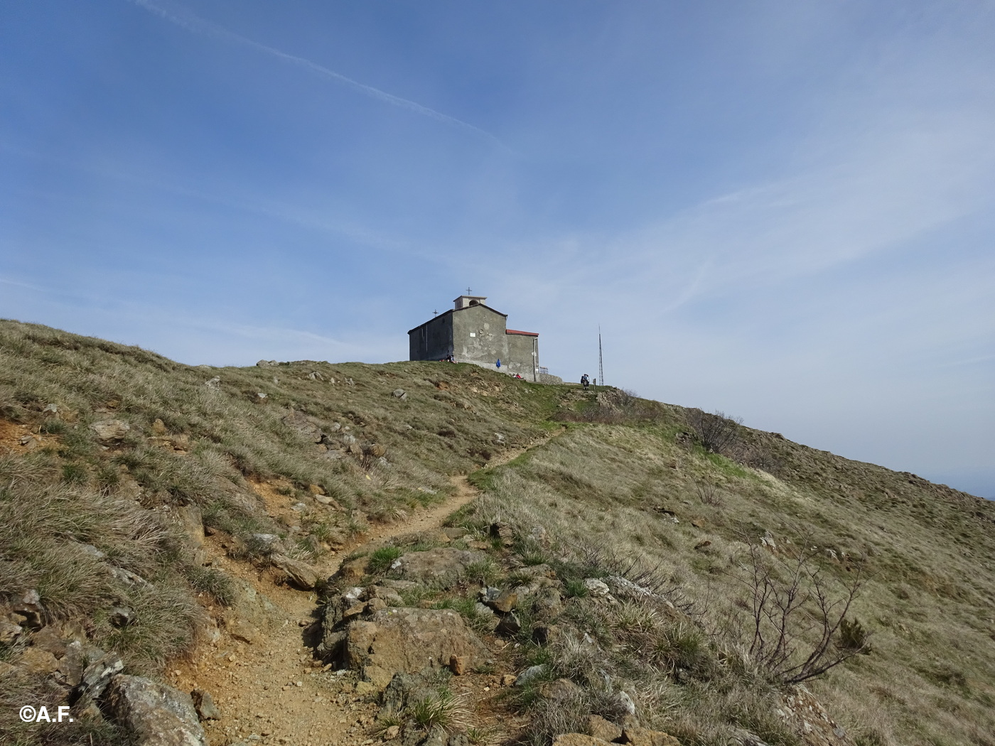 Quasi in vetta al Monte Tobbio