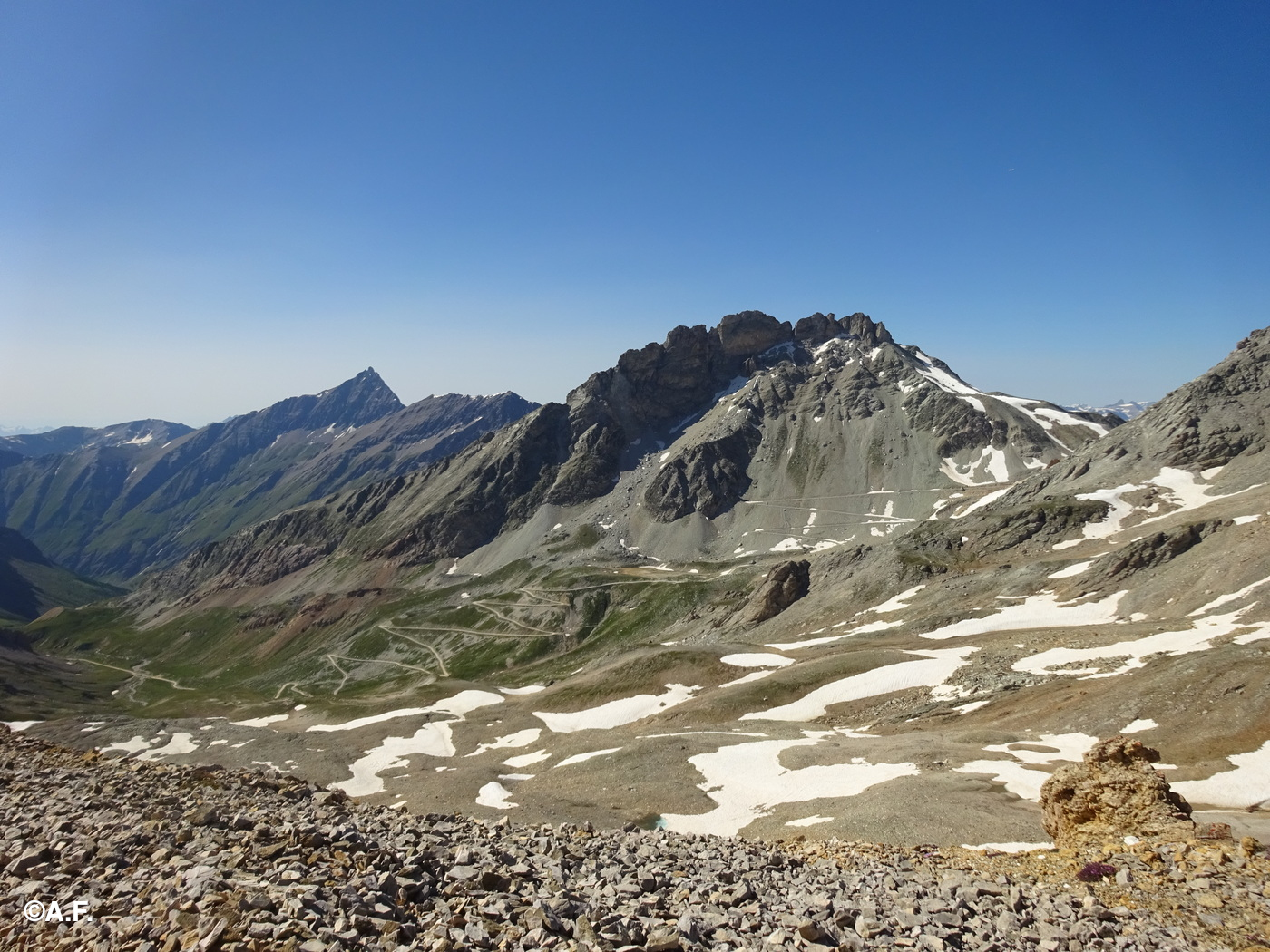 La Rognosa d'Etiache e l'aguzza Pierre Menue viste dal Passo dei Fourneaux Meridionale