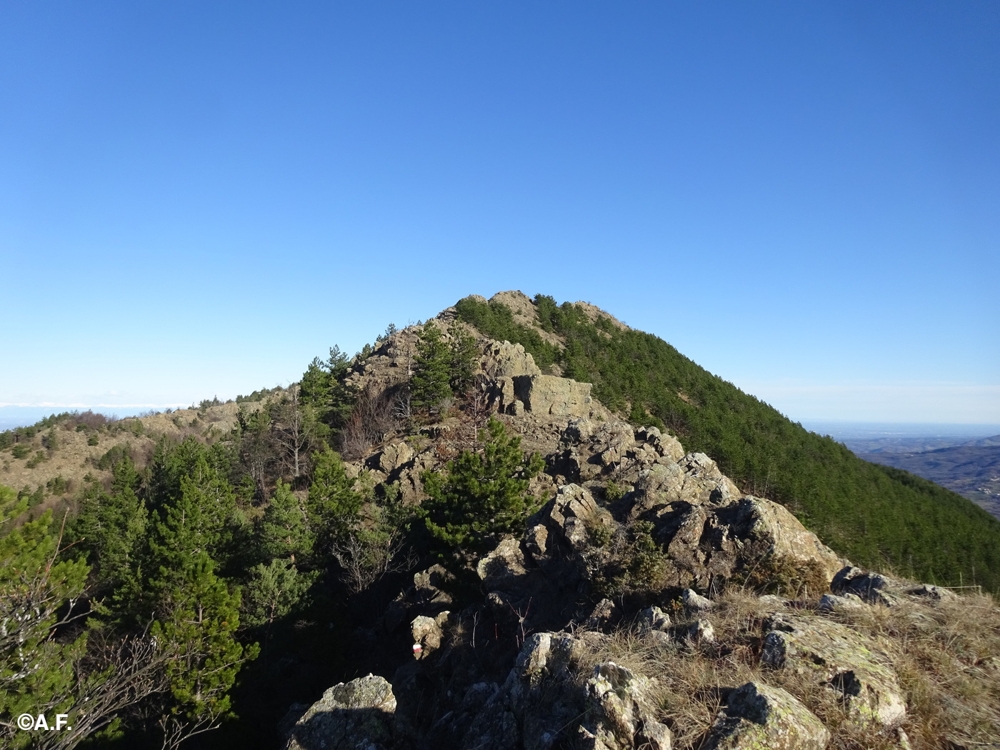 Rimontando la cresta del Monte Capra