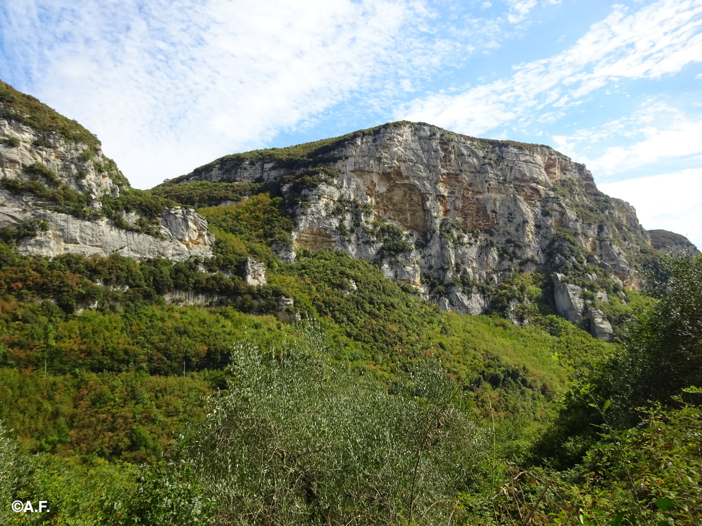 La vertiginosa parete del Bric Pianarella