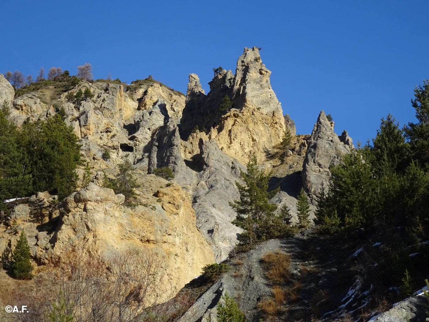 Guglie rocciose presso il Torrent du Villard