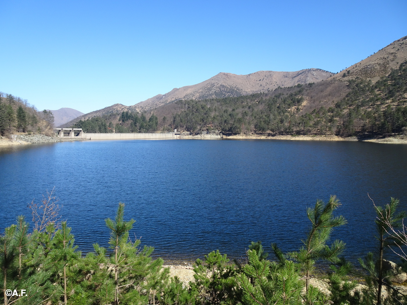 Scorcio del Lago Lungo